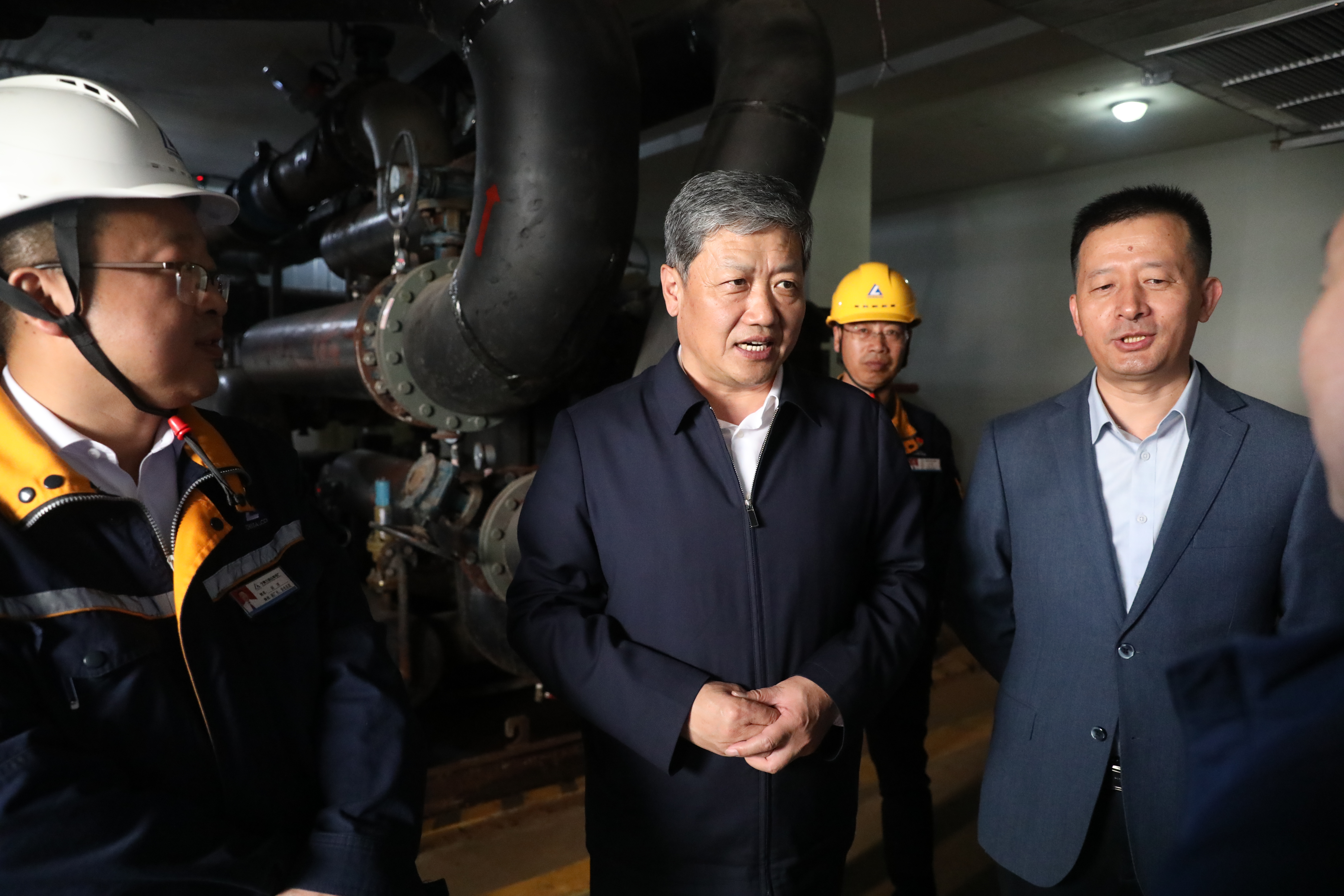 滑志敏調研市區供熱工作時強調 用心用情用力做好服務保障 全面提升城市溫度和幸福厚度